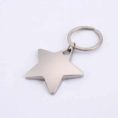 Creative metal pentagonal star keychain with two smooth five star shaped keychains with engraved logo small pendant